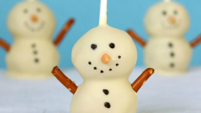 Snowman Cake Pops Recipe