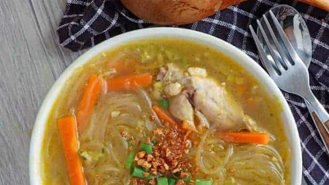 Sotanghon Soup Recipe With Vegetables