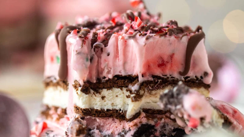 Peppermint Ice Cream Cake Recipe